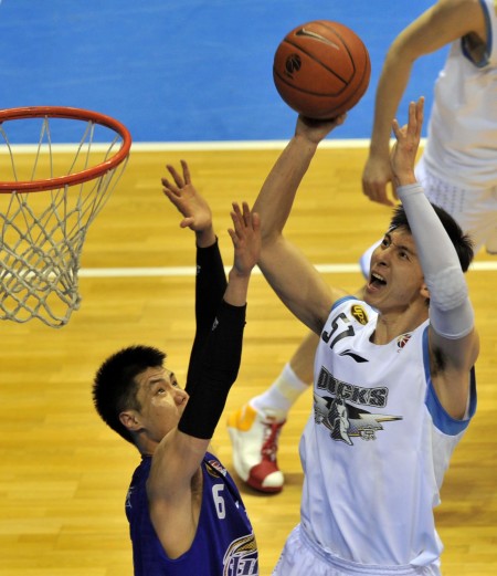 奈示意换人 奈示意换人